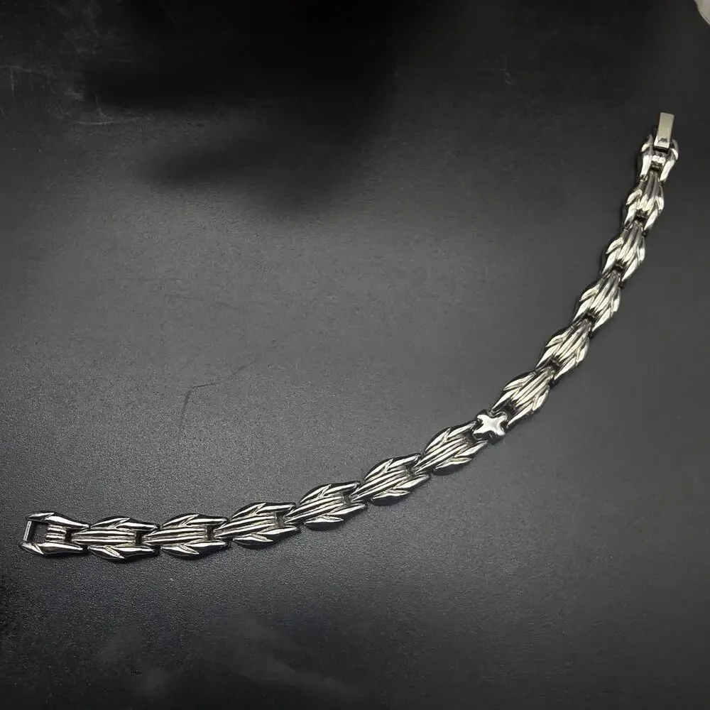 Silver Tone Chain Link Bracelet Cross Center 1990s Costume Jewelry